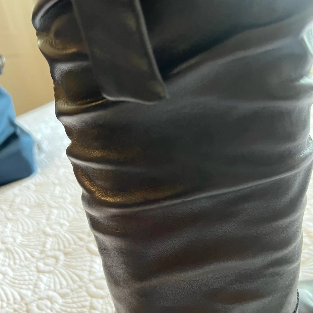 Italian Made Elegant Black Lamb leather Knee-High Women's Boots